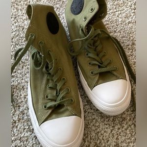 NWOT Vintage style Converse Chuck Taylor high top sneakers